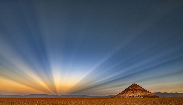 Images from the 2025 Nature Photographer of the Year competition: Desert sunset