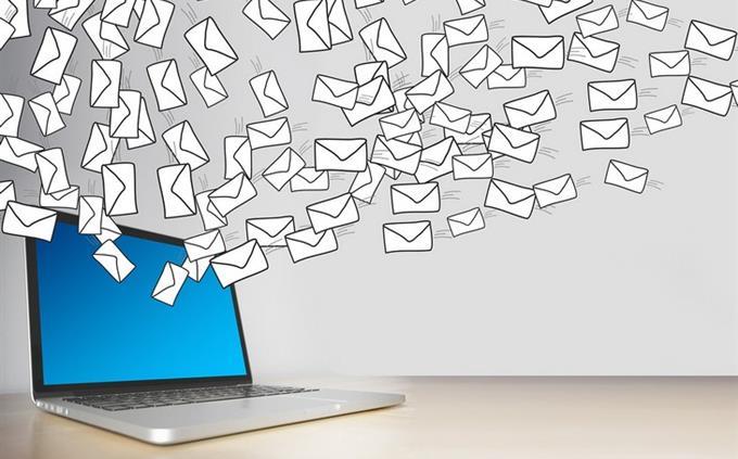 General knowledge test: emails and laptop