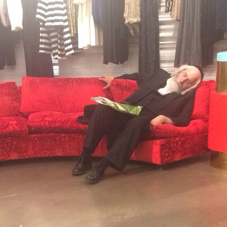 Hilarious Pics Of Men Stuck In Shopping Purgatory