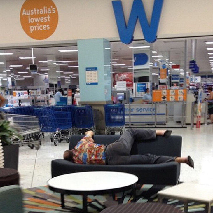 Hilarious Pics Of Men Stuck In Shopping Purgatory