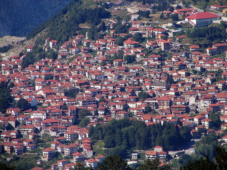 10 Picturesque Towns and Villages in Mainland Greece: The town of Metsovo, Greece