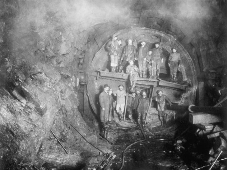 Tunnels 