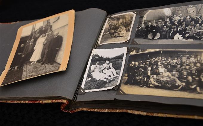 Family Gift Test: Old Photo Album