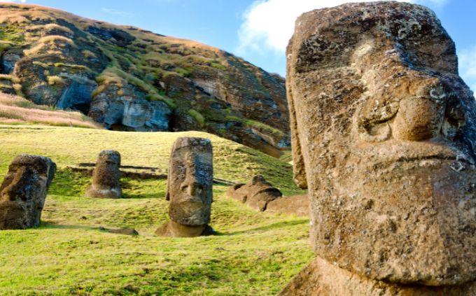 Trivia World Heritage Sites: Moi statues