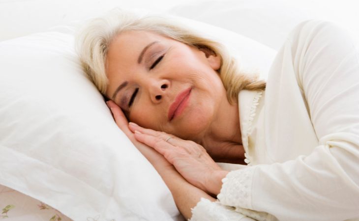 New Ways to Reduce Dementia Risk: An elderly woman sleeping