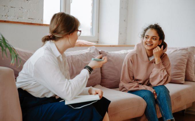 What is your communication style: two women talk
