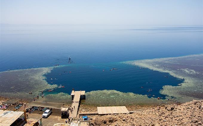 Trivia Places in the world: the big hole