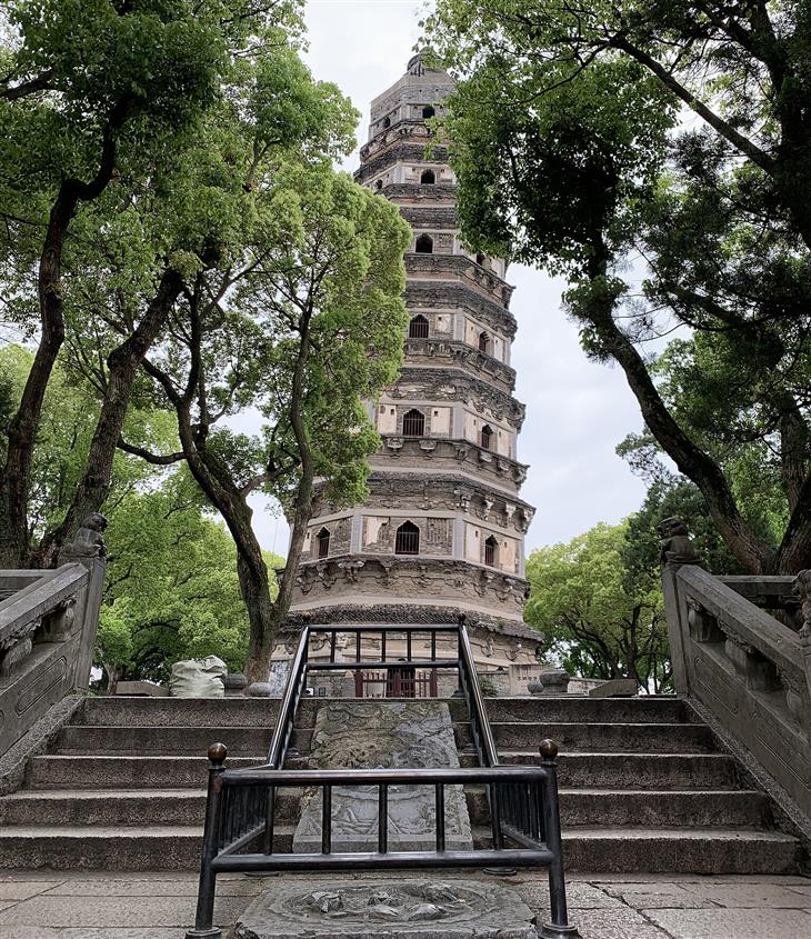 Leaning towers from around the world: Tiger Hill Pagoda