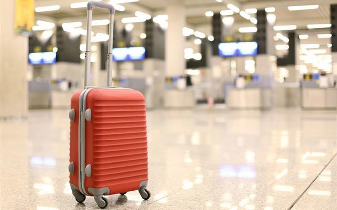 Memory test: Red suitcase