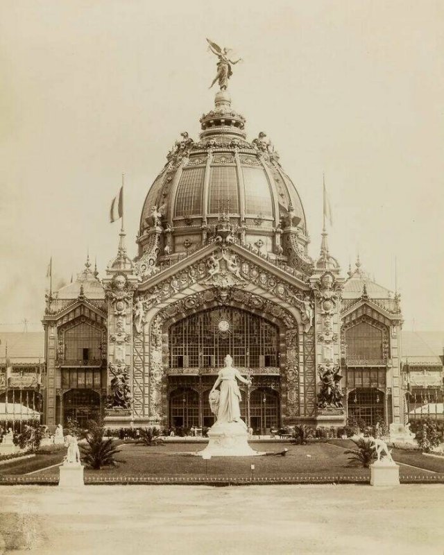 Historic photo of architecture of Past Centuries
