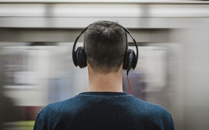 Which social network is suitable for your personality: a man with headphones