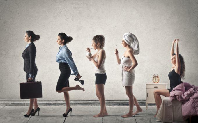 Which social network fits your personality: a woman in different stages of morning routine