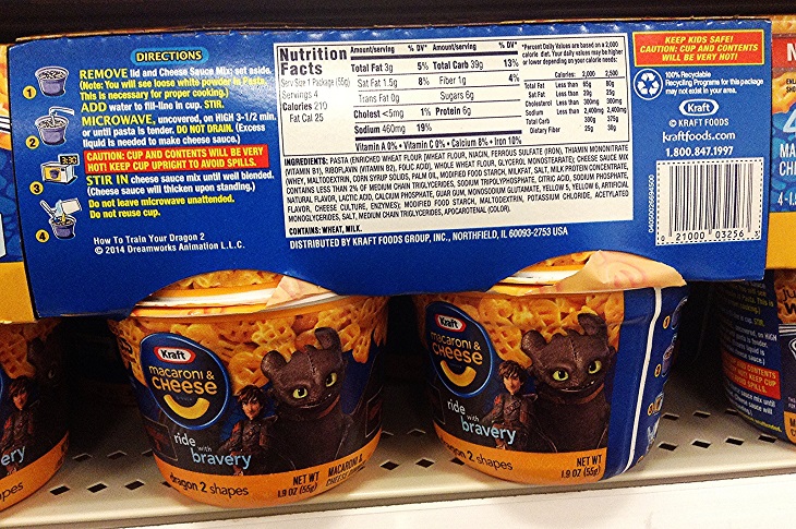 Foods to avoid giving children: Instant noodles for quick preparation