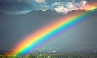 Do you fall in love quickly? Rainbow in the cloud