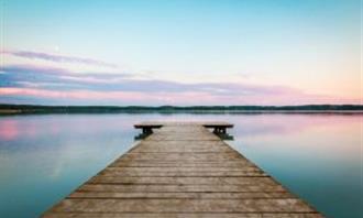 Artificial Intelligence Photo Test: Pier