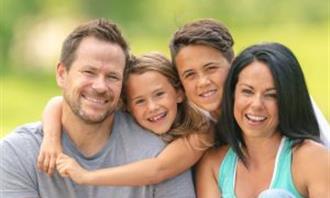 Artificial Intelligence Photo Test: Family Picture