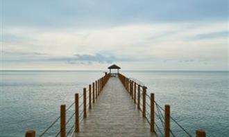 Artificial Intelligence Photo Test: Pier