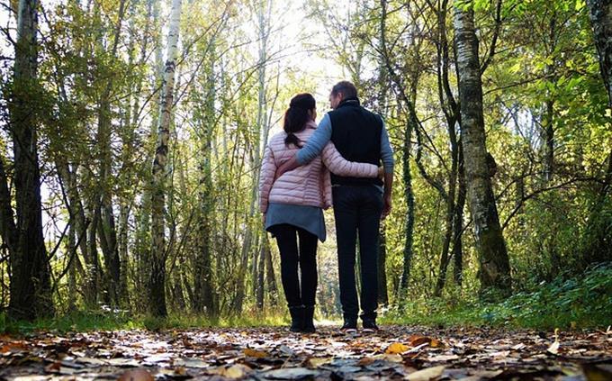 Personality and colors test: an elderly couple in the forest