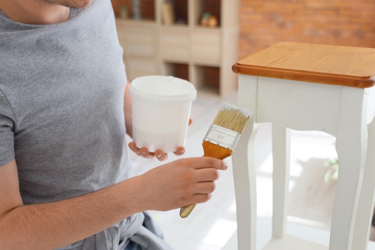 painting wood furniture