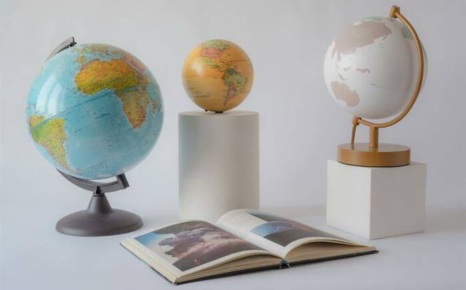 World Geography Test: Globes