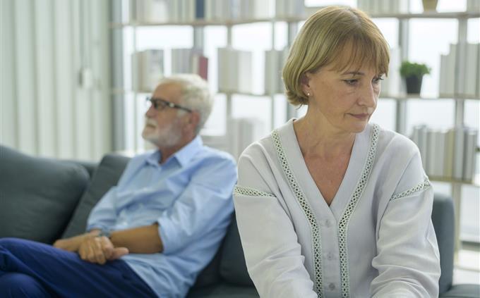 Testing emotional boundaries: an adult couple after a fight