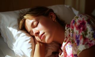 Before Going to Sleep With Jewelry, Read This