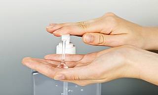 8 Relatively Unknown Drawbacks of Using Hand Sanitizers