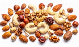 How to Use Nuts to Control Cravings