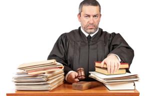 Joke: The Divorce Court and the Wife