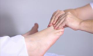 Treat Swelling Feet With These Handy Tips