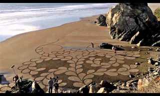 Grains of Sand Become a Masterpiece - Incredible!