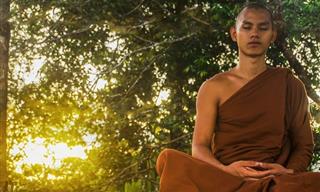 The Five Tibetan Rites: Yoga That’ll Make You Younger