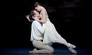 Romeo & Juliet’s Famous Balcony Scene in a Ballet Duet