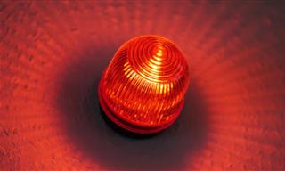 Deep Red Light Therapy Can Improve Vision For a Week