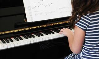 6 Advantages That Playing a Musical Instrument Provides