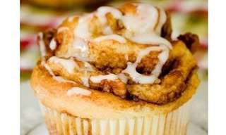 Mouthwatering Apple Cinnamon Roll Cupcakes