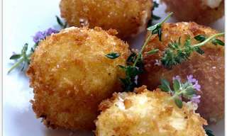 Cheese Fritters With Balsamic Sun-Dried Tomato Dipping Sauce