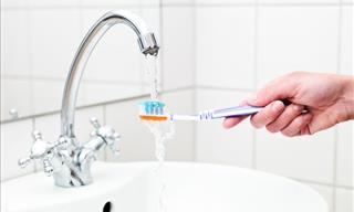 5 Tips to Keep Your Toothbrush Truly Clean