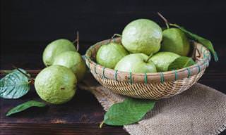 The Health Benefits of Guavas