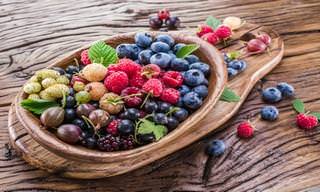 Guide: The Remarkable Health Benefits of Berries