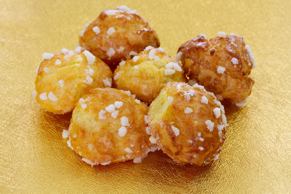 Step-by-Step Chouquettes 