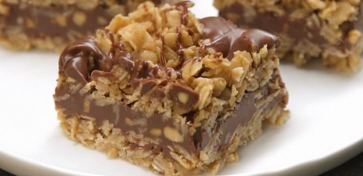 Tasty No-Bake Chocolate Oat Bars