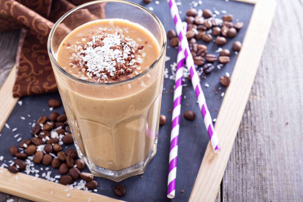 Chocolate Coffee Breakfast Smoothie - Budget Bytes