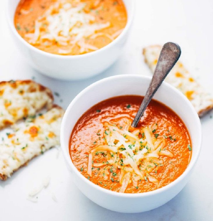 Simple Homemade Tomato Soup