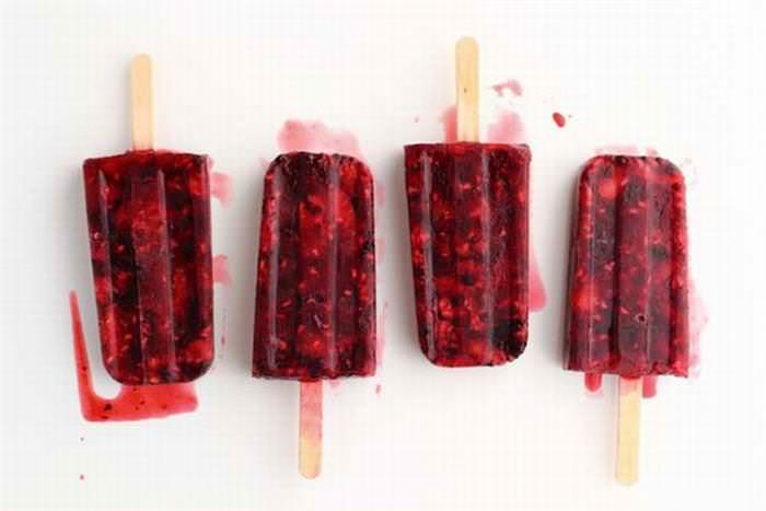 Summer Berries and Mint Popsicle 