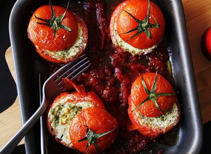 Ricotta and Pesto Stuffed Tomatoes